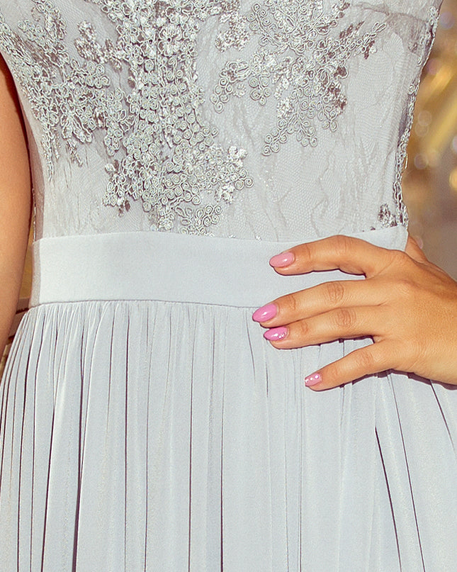 16005-6-215-1 LEA langes ärmelloses Kleid mit aufgesticktem Dekolleté - silberne Farbe-6