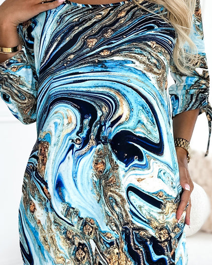 19475-5-281-7 SOPHIE Bequemes Kleid mit Taschen in Übergröße - blau-goldene Wellen-5