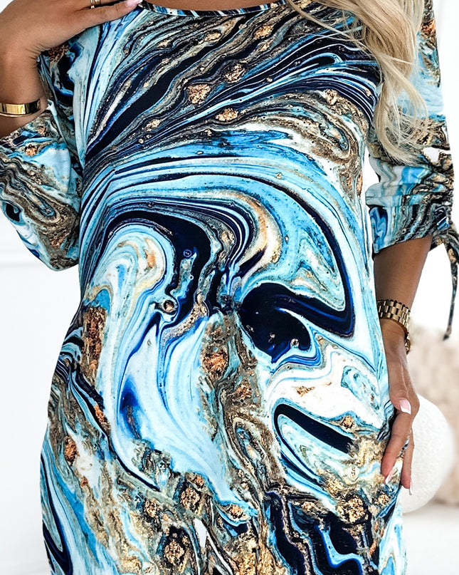 19475-5-281-7 SOPHIE Bequemes Kleid mit Taschen in Übergröße - blau-goldene Wellen-5