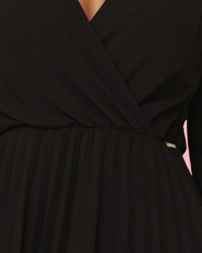 20590-10-ISABELLE Polnisches Plisseekleid mit langen Ärmeln und Ausschnitt - Schwarz-10