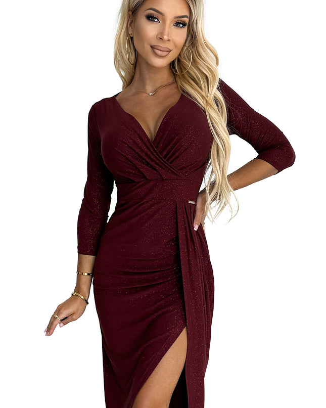 18349-8-404-5 Glänzendes Kleid mit Ausschnitt und Schlitz am Bein - weinrote Farbe-8
