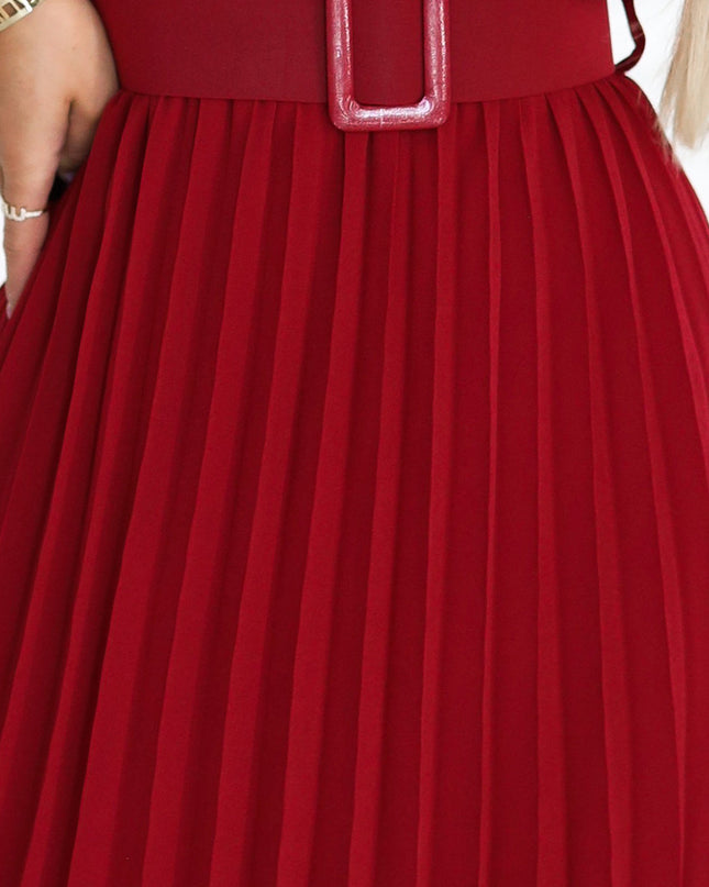 20283-5-MIA Plissiertes Chiffon-Midikleid mit breitem Gürtel – Burgunderrot-5