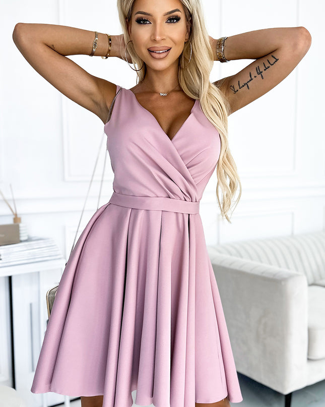 18267-1-478-2 MAYA Kleid mit längerem Rücken, Ausschnitt und Gürtel - schmutziges Rosa-1