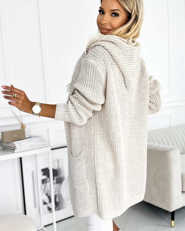 18303-3-488-1 Strickjacke - Umhang mit Kapuze, Taschen und Aufnäher - Beige-3